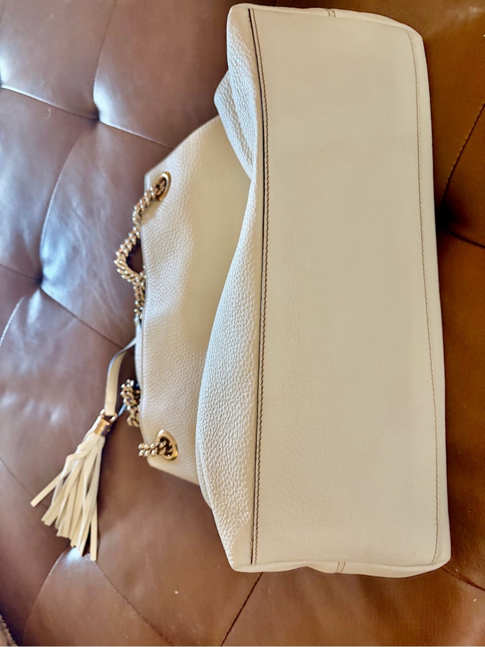 Gucci Cream Leather Shoulder Bag with Gold Chain Straps - Picture 8 of 10